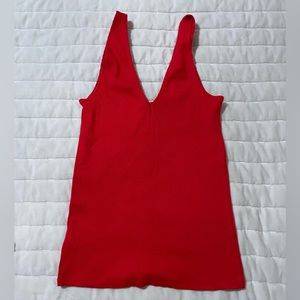 NWT Express one Eleven women V neck red top Sz Small